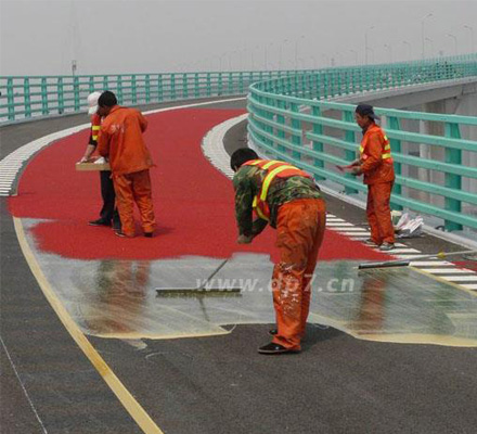 彩色公交車道、彩色自行車道、彩色警示路面